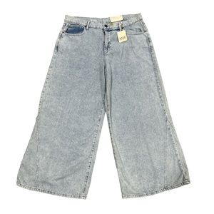 a.n.a High Rise Super Wide Leg Snow Wash Light Wash Jeans